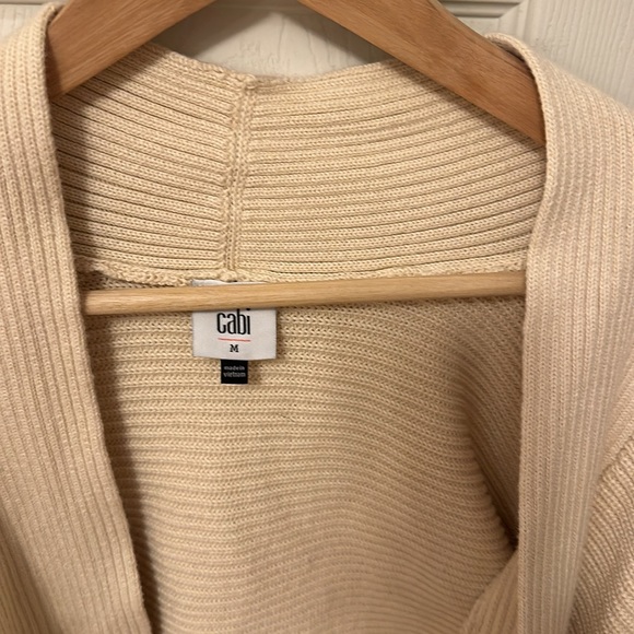 Cabi TRIO SOPHIA STRIPED OPEN FRONT CARDIGAN
Colorblock cardigan size Medium - Picture 4 of 8